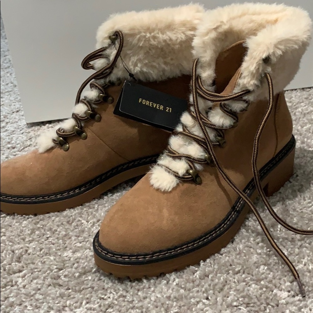 Boots, brand new never worn